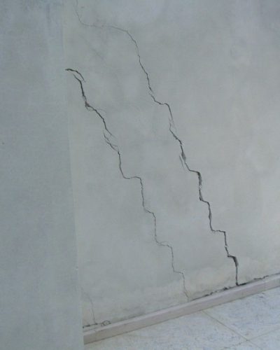 grietas en las paredes